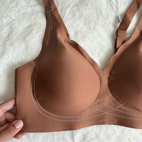 OEAK Women’s Seamless Bra Size Medium - Picture 5 of 9